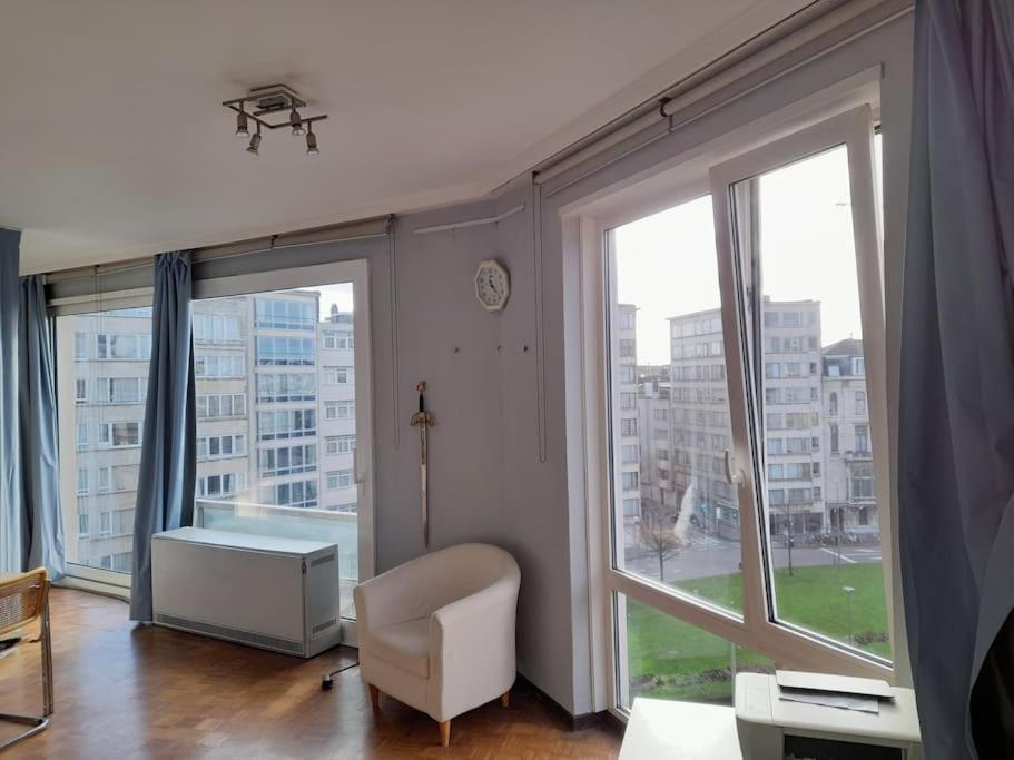 Sunny Apartamento Antuérpia Exterior foto